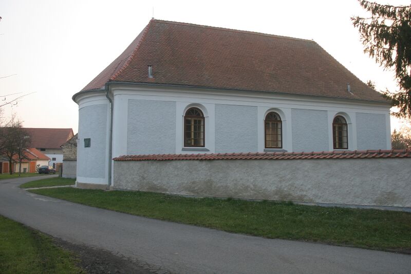 ملف:Velenice kostel.JPG