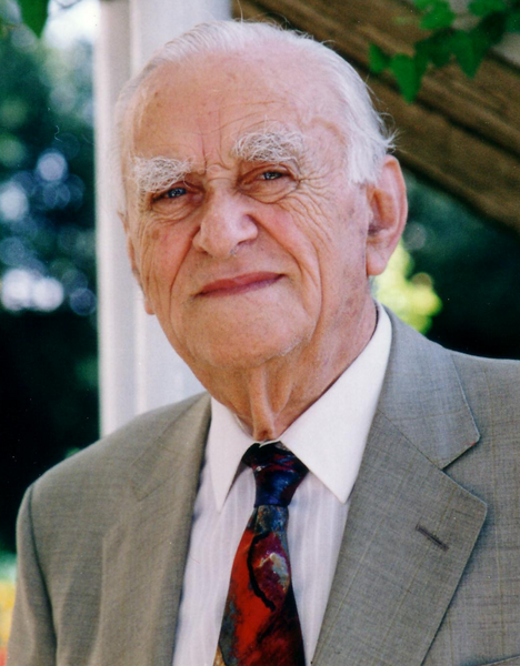 ملف:Dr. Albert Moukheiber (Cropped).png