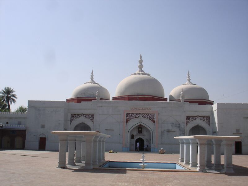 ملف:Main Mosque of Bhera.jpg
