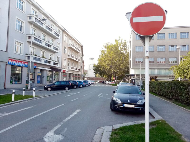 ملف:Hradec Králové, Jeronýmova.jpg