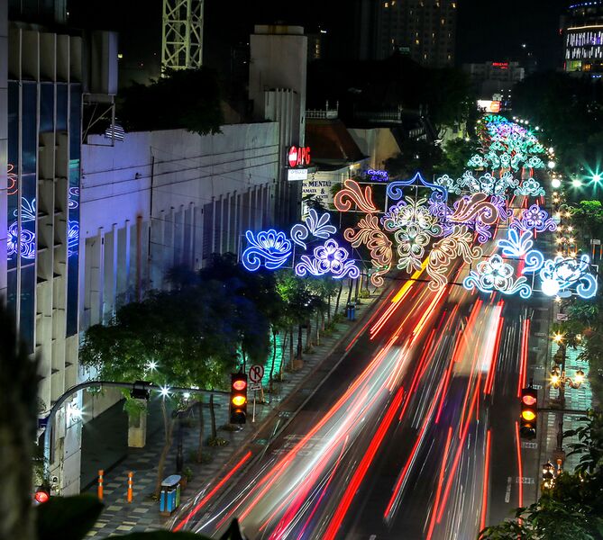 ملف:Jalan tunjungan header.jpg