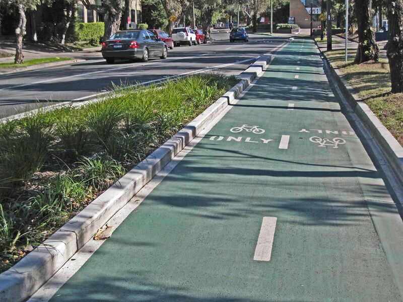 ملف:Bourke Street cycleway, Sydney.jpg