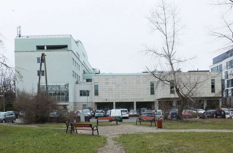 ملف:Gmach wydziału biologii uw.jpg