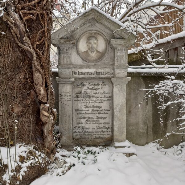 ملف:Grab Ignaz Döllinger.jpg