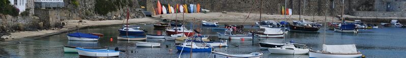 ملف:Mousehole banner harbour.jpg