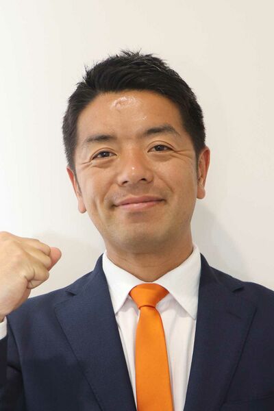 ملف:香川県東かがわ市 市長 上村一郎.JPG