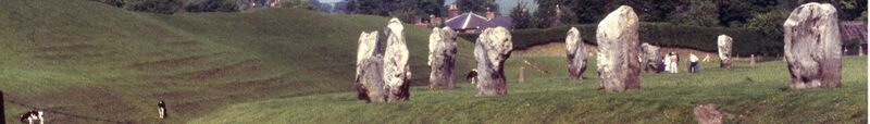 ملف:Avebury banner.jpg