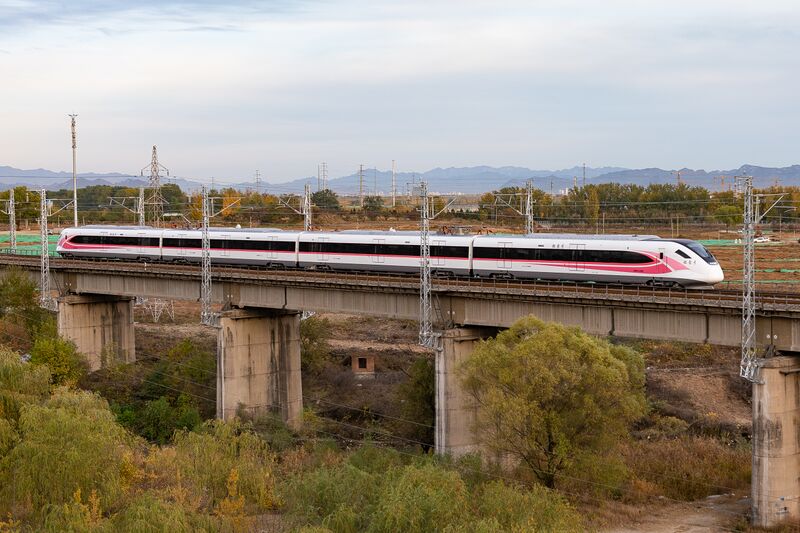 ملف:CRH6F-A-0496 at Beitaishang (20201027164134).jpg