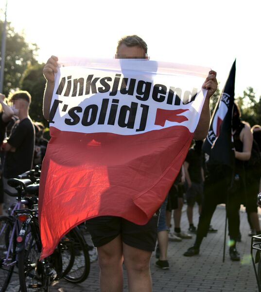 ملف:Le2206 – linksjugend-Fahne.jpg