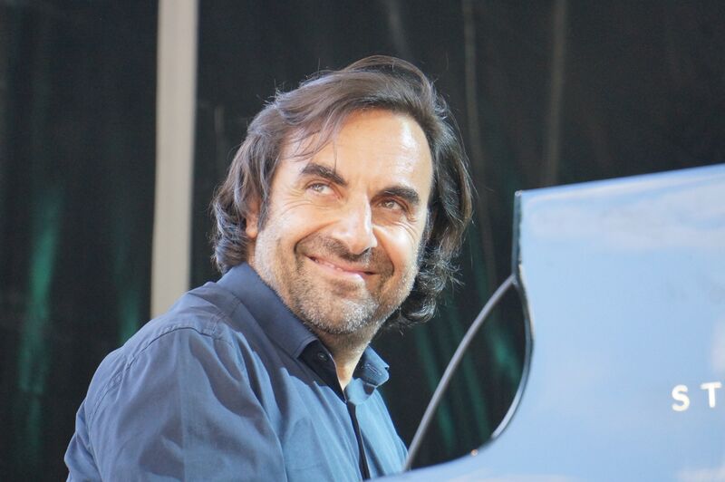 ملف:Manoukian 6611.JPG