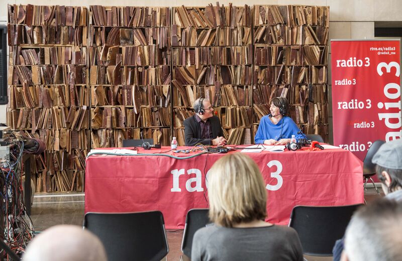 ملف:Ràdio 3 a l'IVAM.jpg