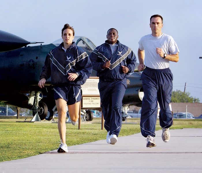 ملف:USAF PT Uniform.jpg