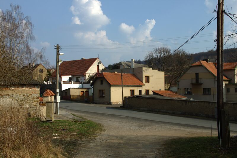 ملف:Libomyšl, Želkovice, domy.jpg