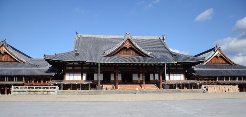 ملف:天理教 神殿（本部）.jpg