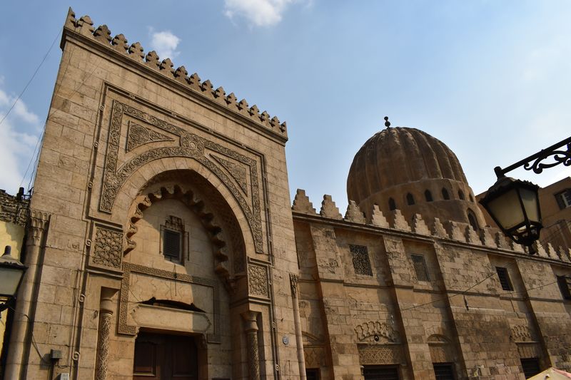 ملف:Madrasa and Mausoleum of Qarasunqur, photo by Hatem Moushir 9.jpg