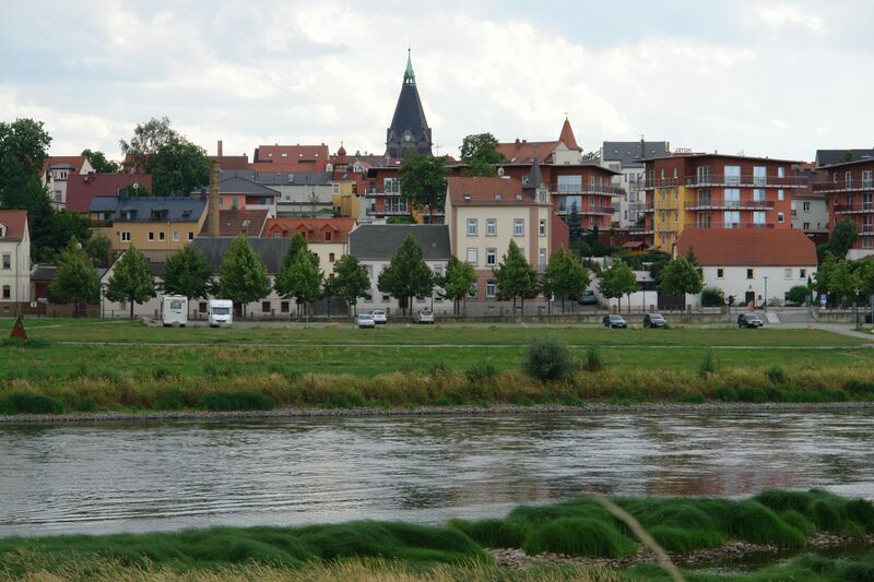 ملف:Riesa-Elbansicht.jpg