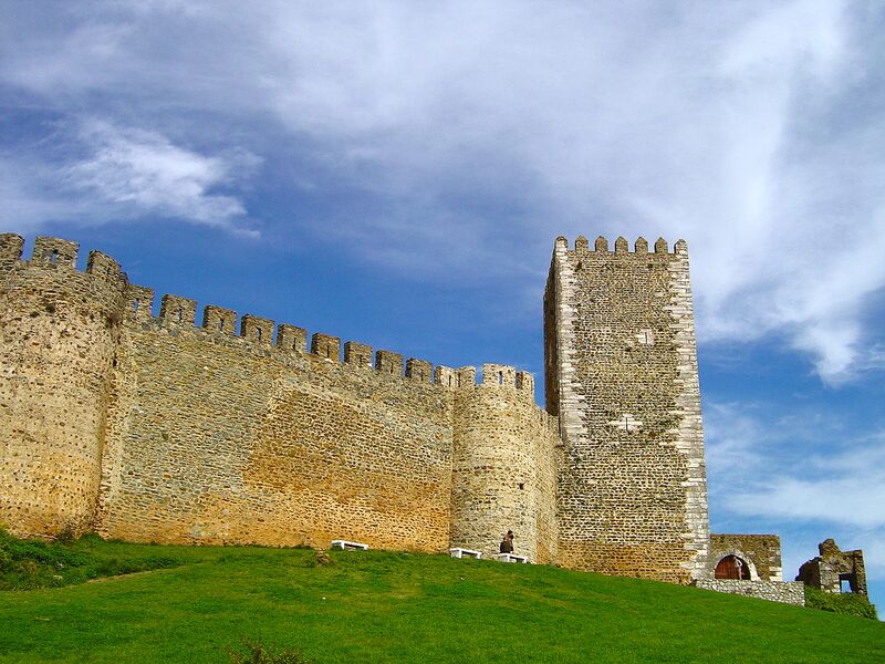ملف:Castelo de Portel.JPG