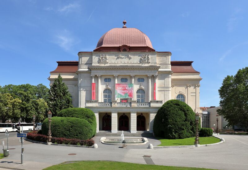 ملف:Graz - Opernhaus (a).JPG