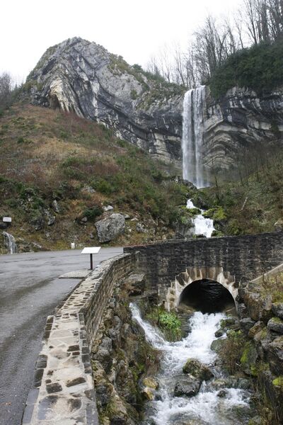 ملف:Chapeau de gendarme.jpg