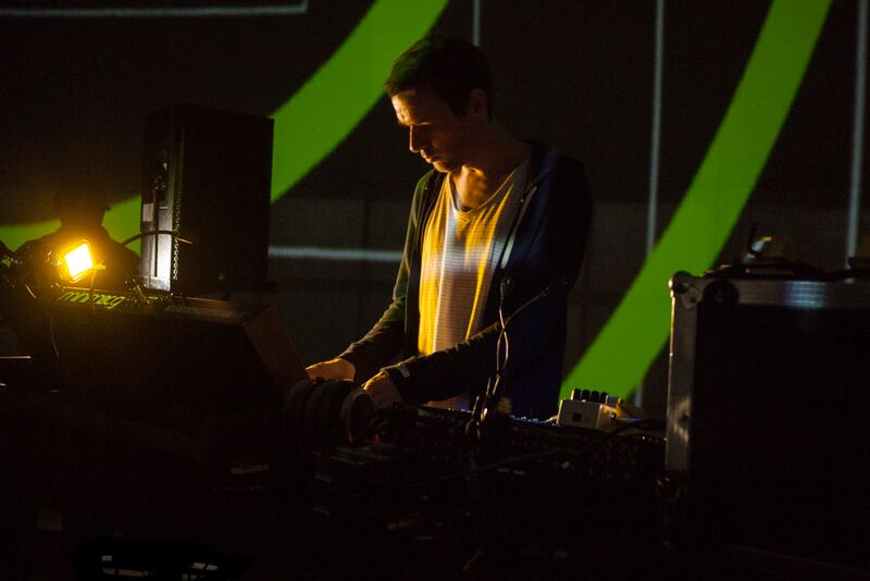 ملف:Clark-Soundcheck-Mutek-2013.jpg