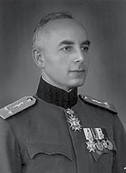 ملف:David Albala 2.jpg