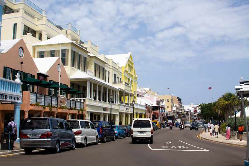 ملف:Front Street, Hamilton, Bermuda.jpg