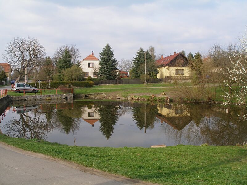 ملف:Lítkovice, náves (2).JPG