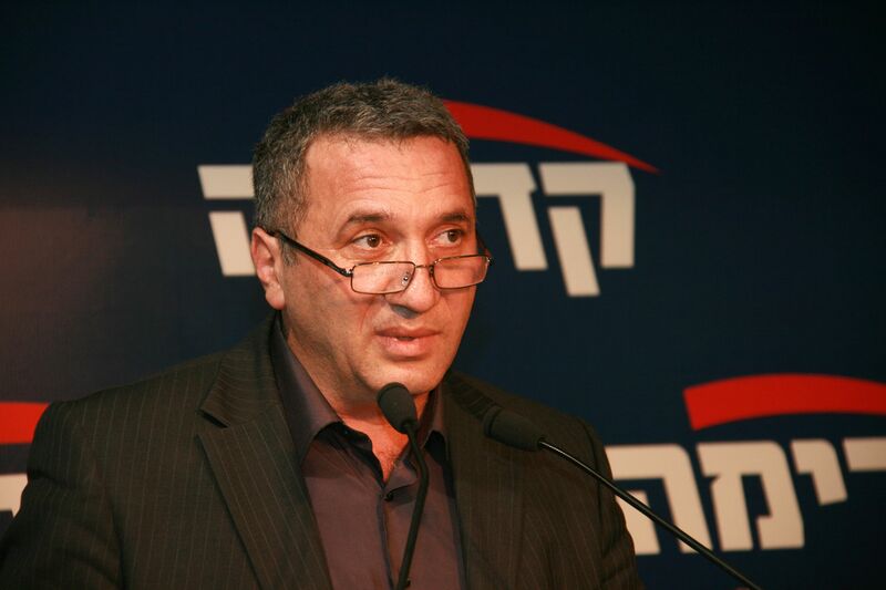 ملف:Robert Tiviaev - Kadima.JPG