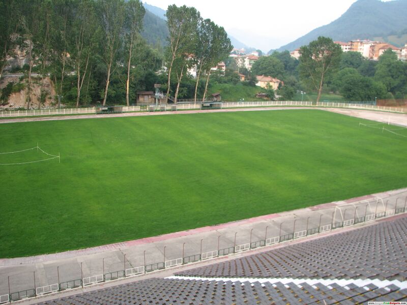 ملف:Smolyan-stadium-imagesfrombulgaria.JPG