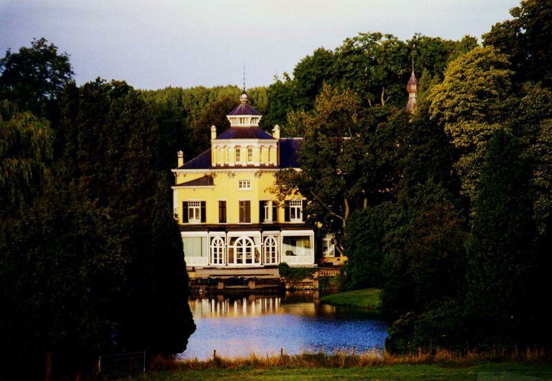 ملف:Kruisdonk park.jpg