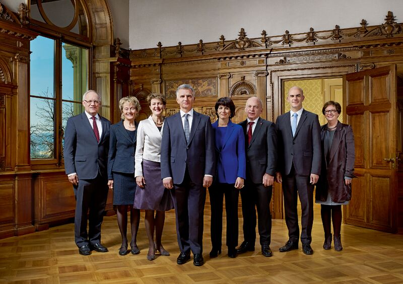 ملف:Bundesrat der Schweiz 2014.jpg