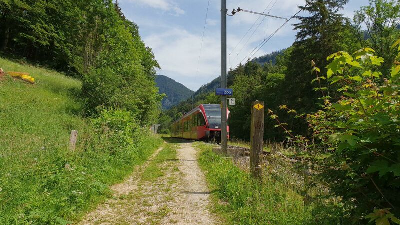 ملف:Crémines-Zoo railway station.jpg