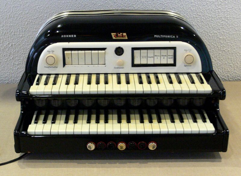 ملف:Hohner Multimonica MIM.jpg