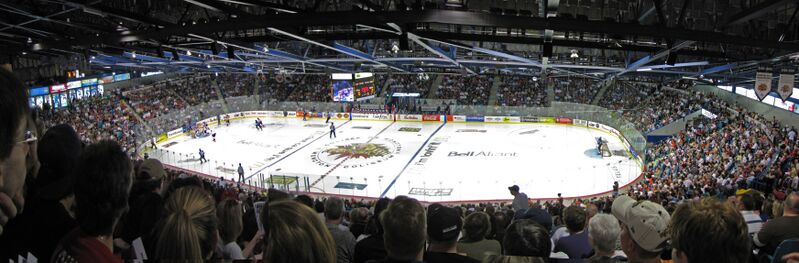 ملف:Moncton Coliseum Inside.jpg