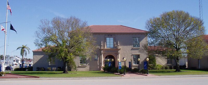 ملف:Okeechobee City Hall.JPG