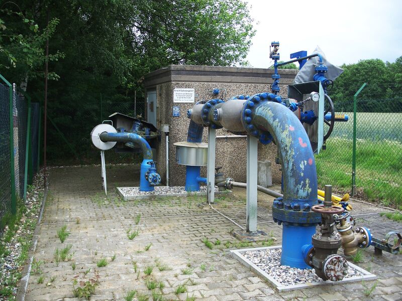 ملف:Sauerstoffpipeline Bochum.JPG