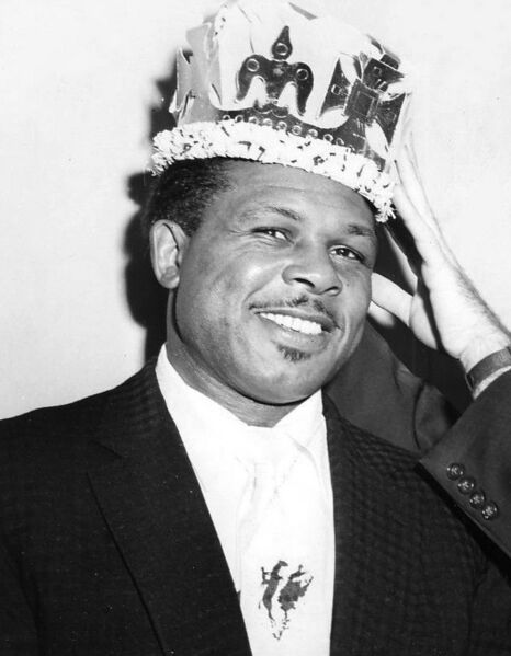 ملف:Archie Moore 1955.jpg