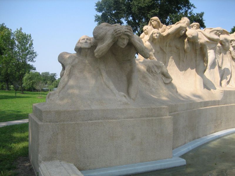 ملف:Fountain of Time front1.jpg