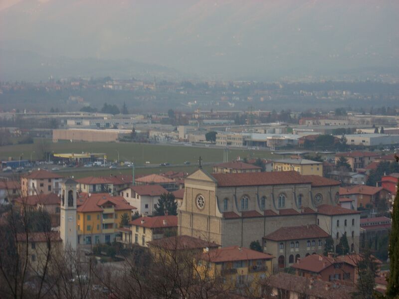 ملف:Panorama Mozzo.JPG
