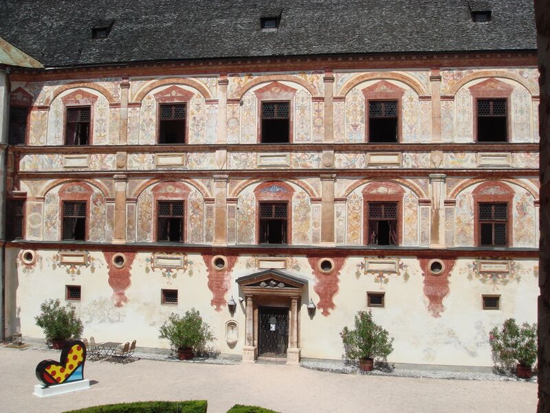 ملف:Trazberg castle-tirol-austria.JPG