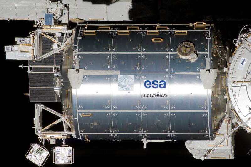 ملف:Columbus module - cropped.jpg