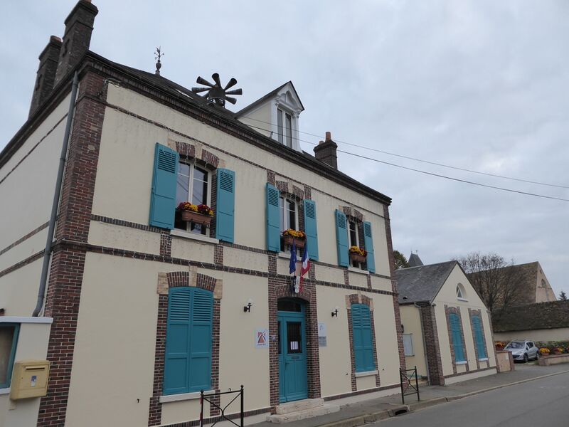 ملف:Mairie Amilly Eure-et-Loir France.JPG