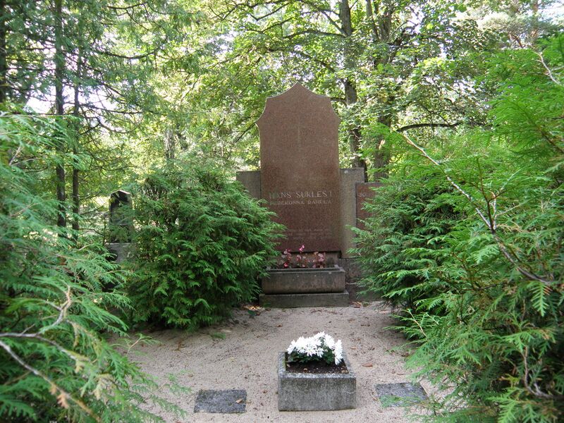 ملف:Hans Suklesi hauakujundus.jpg