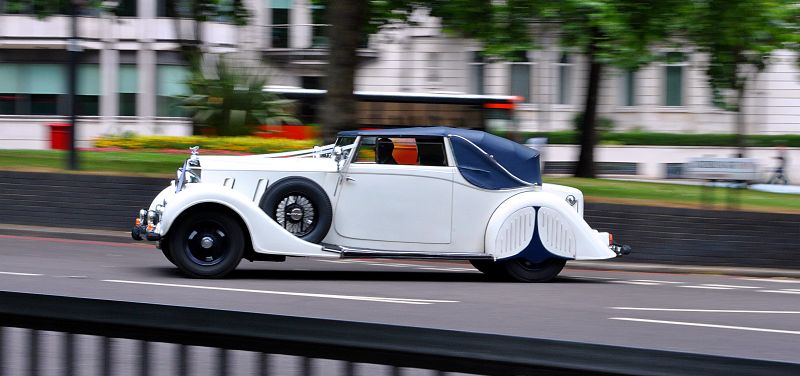 ملف:Rolls royce phantom.jpg