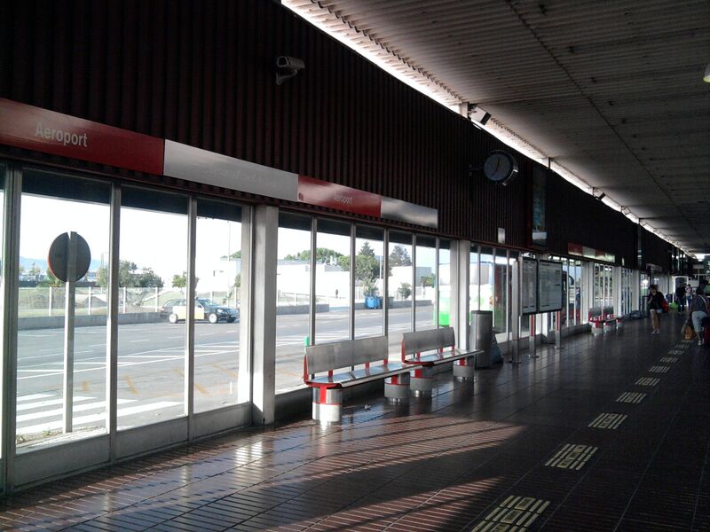 ملف:Estació d'Aeroport.jpg