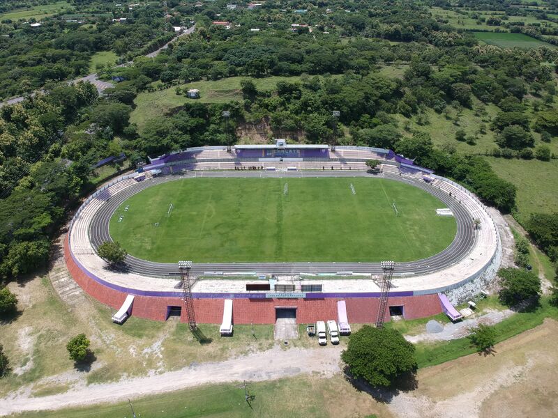 ملف:Estadio Chalatenango.jpg