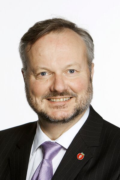 ملف:Peter N Myhre (crop).jpg