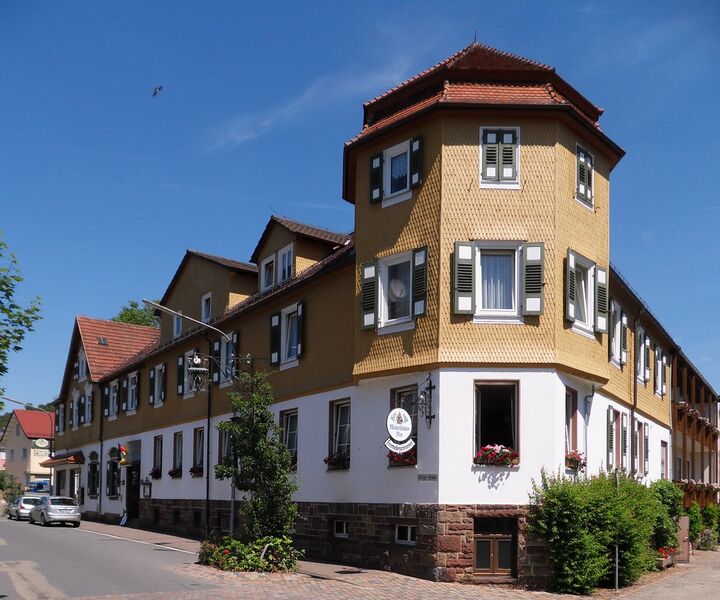 ملف:ZellOdenwaldGasthofKrone.JPG