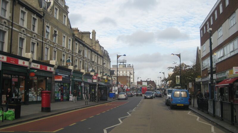 ملف:Forest Gate.JPG