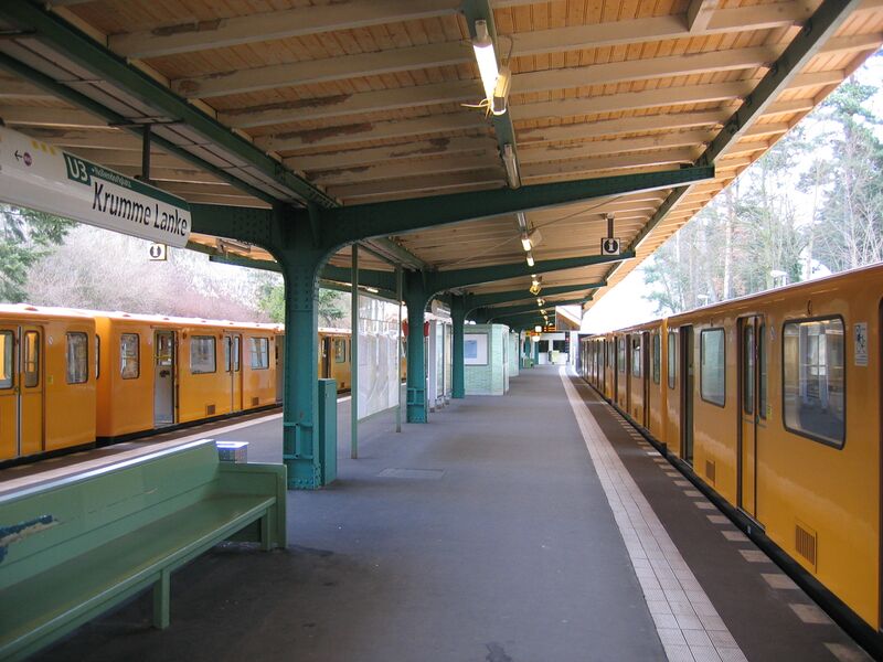 ملف:Krummelanke-ubahn.jpg